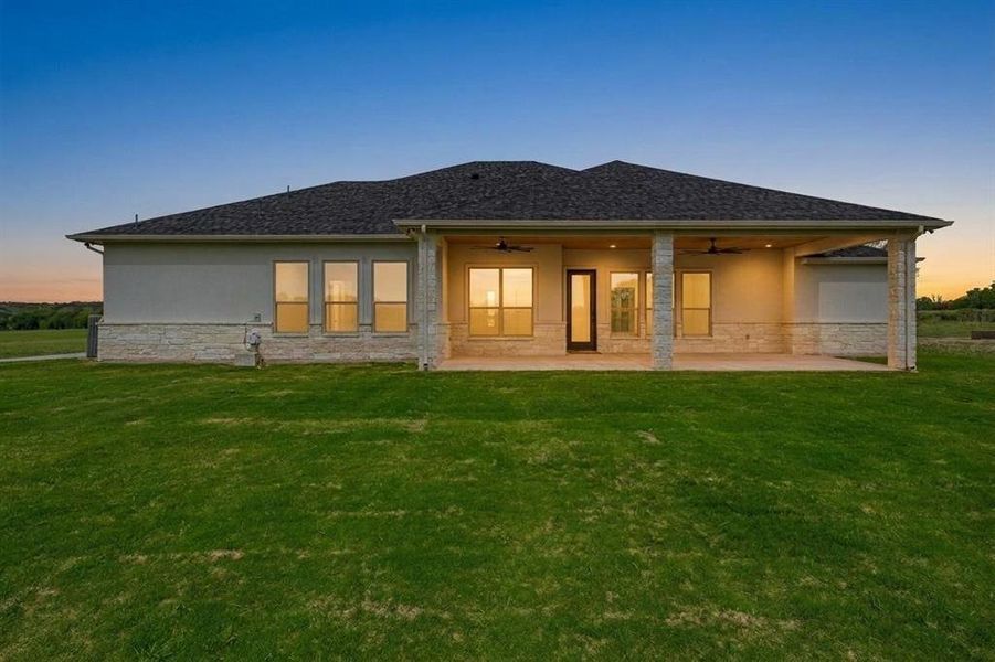 Exterior details and patio area of a home in , Glen Rose (Image 22).