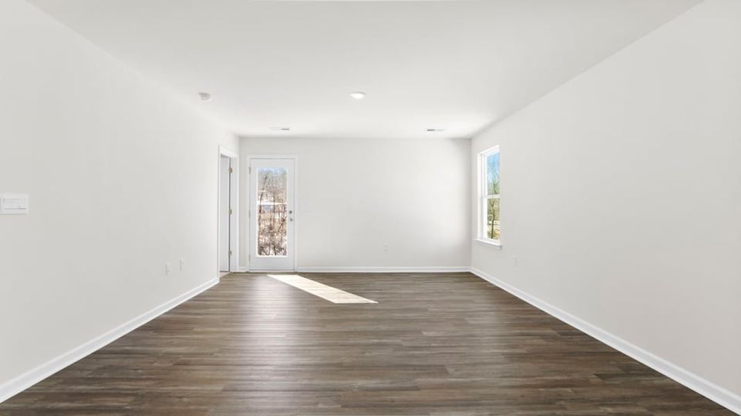 Spacious, unfurnished interior of a new home in Harper Ridge, Roebuck (Image 28).