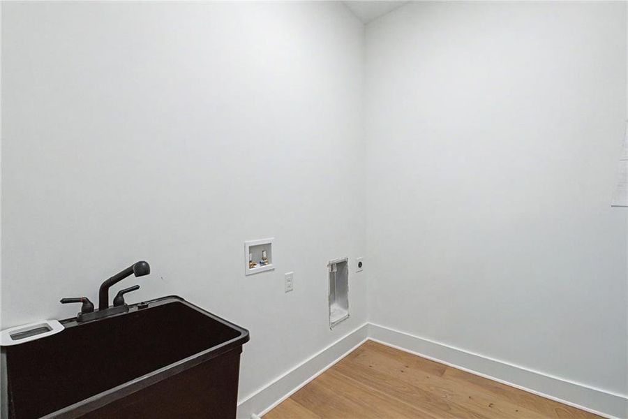 Spacious, unfurnished interior of a new home in , Atlanta (Image 21).
