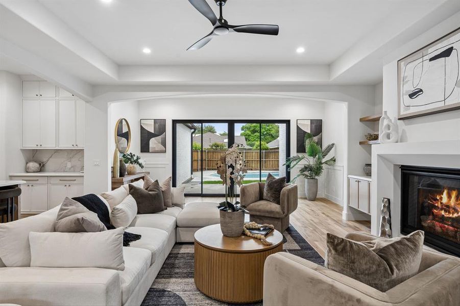 Furnished interior view inside a new home in , Dallas (Image 35).
