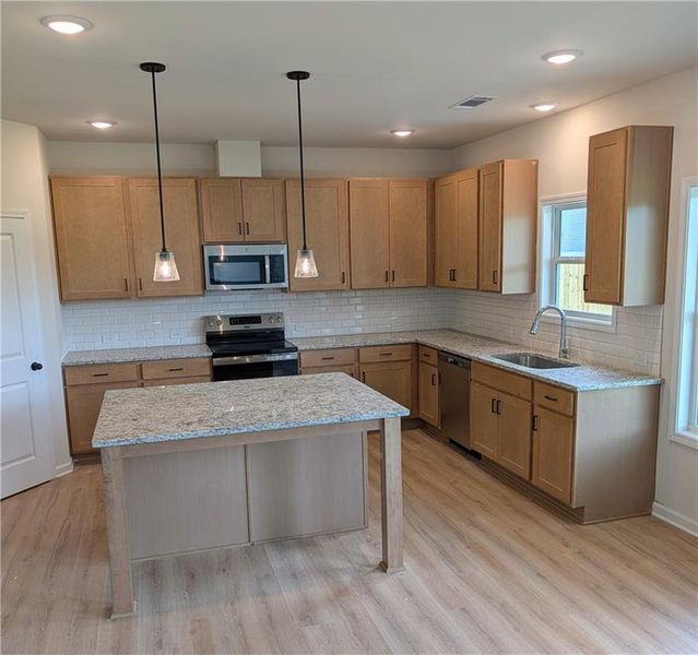 Furnished interior view inside a new home in Beckett Ranch, Auburn (Image 30).