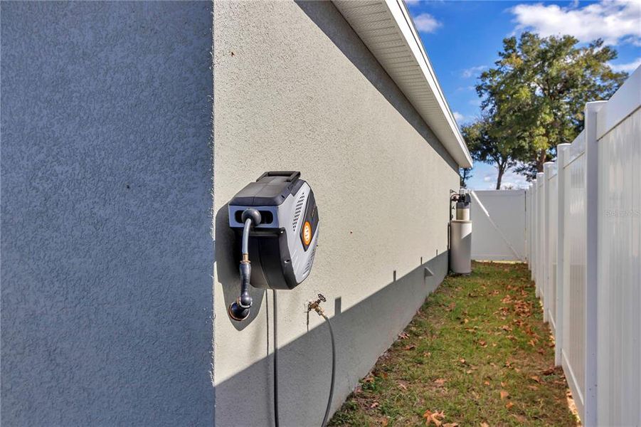 Exterior details and patio area of a home in Diamond Ridge, Belleview (Image 23).