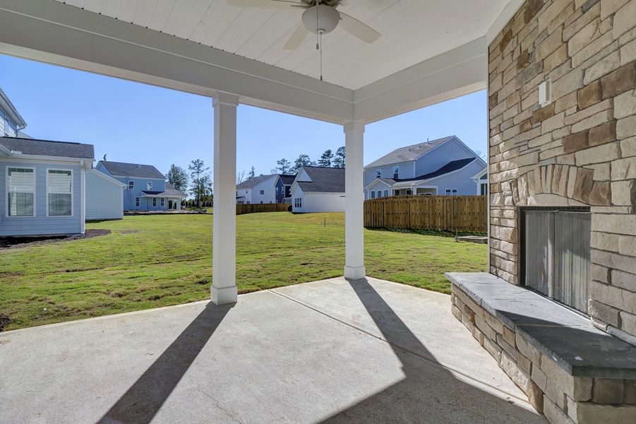 Exterior details and patio area of a home in Grand Park, Leland (Image 3).