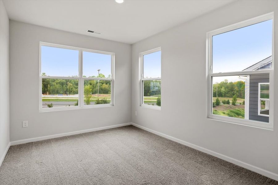 Spacious, unfurnished interior of a new home in Sweetbrier, Durham (Image 25).