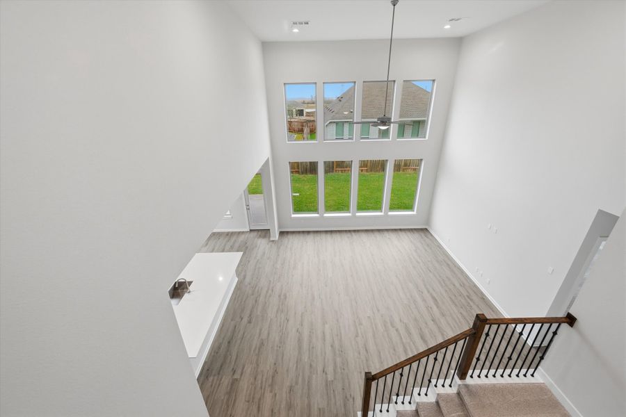 Spacious, unfurnished interior of a new home in Canterra Creek  60', Rosharon (Image 26).
