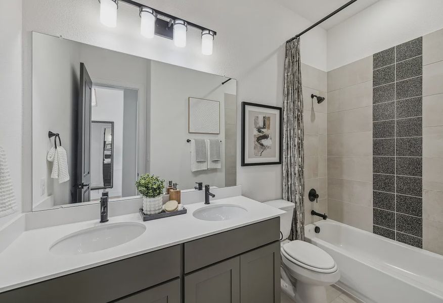 Plan 5039 Bath 3 - Staged - 20 of 21