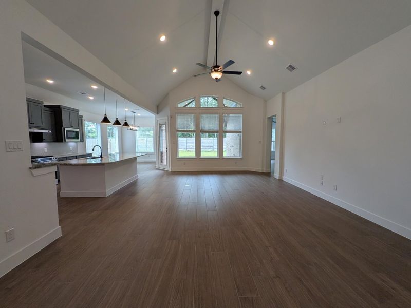 Spacious, unfurnished interior of a new home in Artavia, Conroe (Image 13). Spacious, unfurnished interior of a new home in Artavia, Conroe (Image 13).