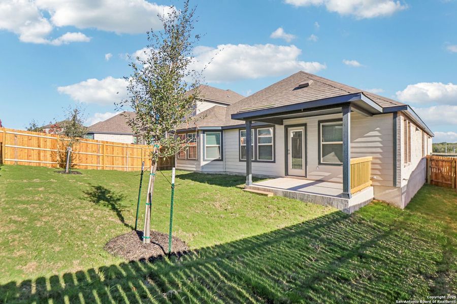 Exterior details and patio area of a home in Arcadia Ridge - Classic Series, San Antonio (Image 29).