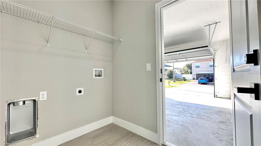 Spacious, unfurnished interior of a new home in , Poinciana (Image 31).