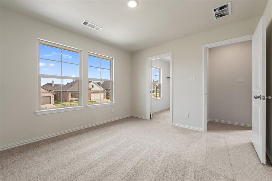 Spacious, unfurnished interior of a new home in Liberty Pointe, Gainesville (Image 17).