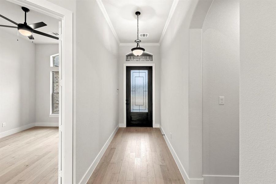 08. 160 Waterview - Entry