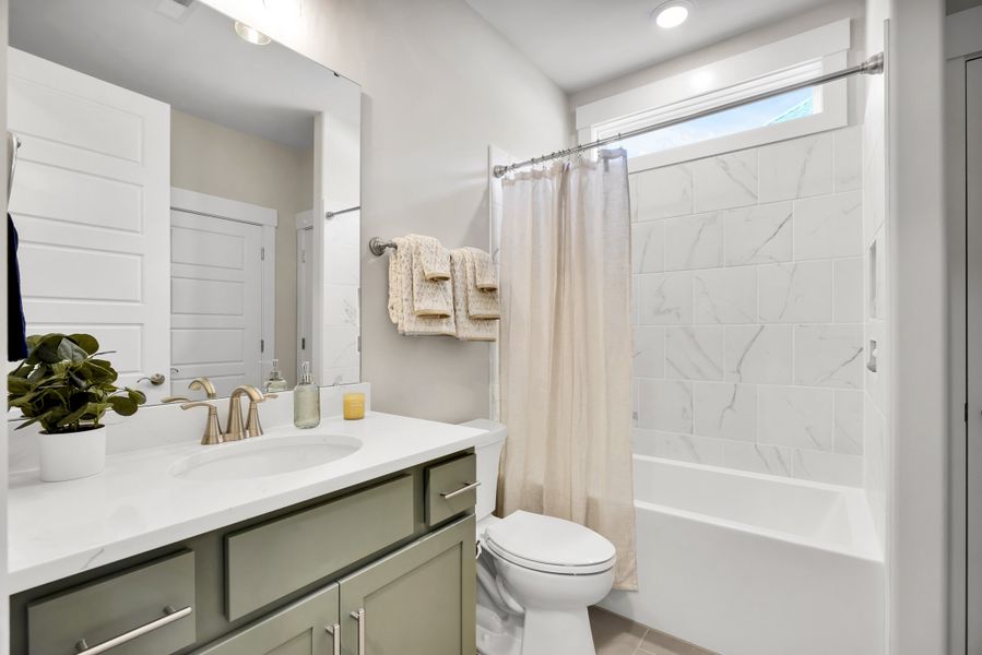Representative furnished interior of a home built from the Bar Harbour I by Kent Homes in Oyster Harbour, Supply (Image 155).