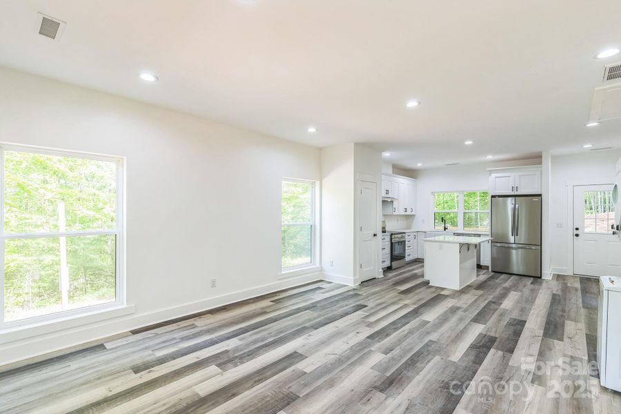 Image 27 of a home in .