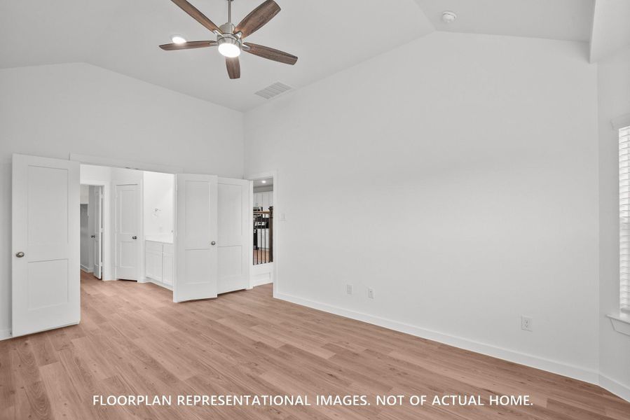 Spacious, unfurnished interior of a new home in Summerview, Fulshear (Image 17).