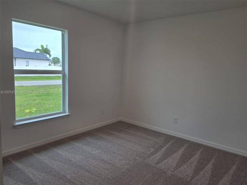 Spacious, unfurnished interior of a new home in , Cape Coral (Image 18).