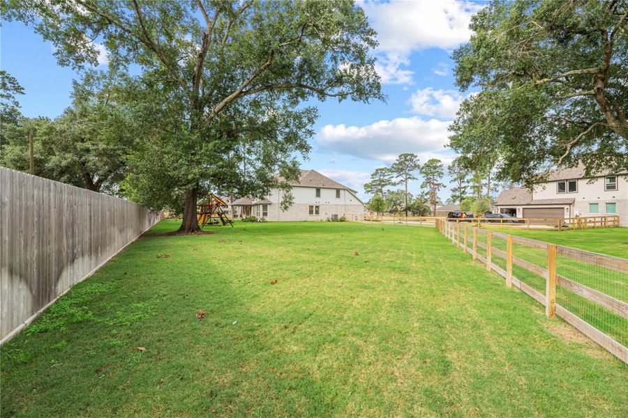 Another view of this massive backyard!