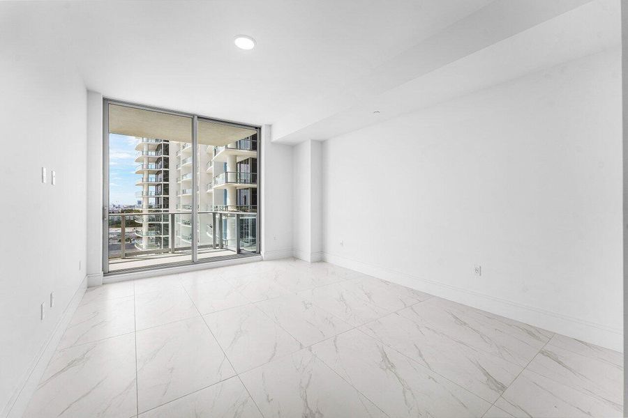 012-220LakeShoreDrive-1415-LakePark-FL-3