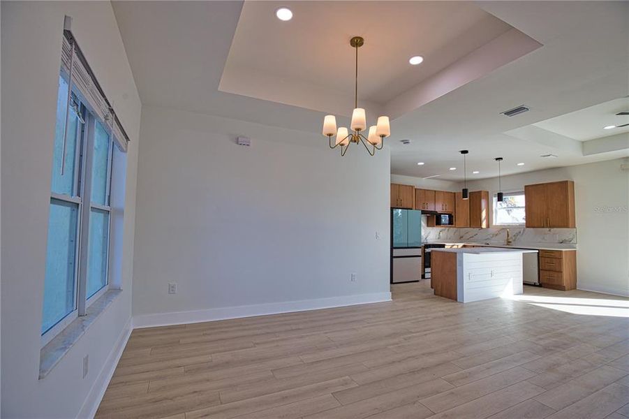 Spacious, unfurnished interior of a new home in , Placida (Image 9).