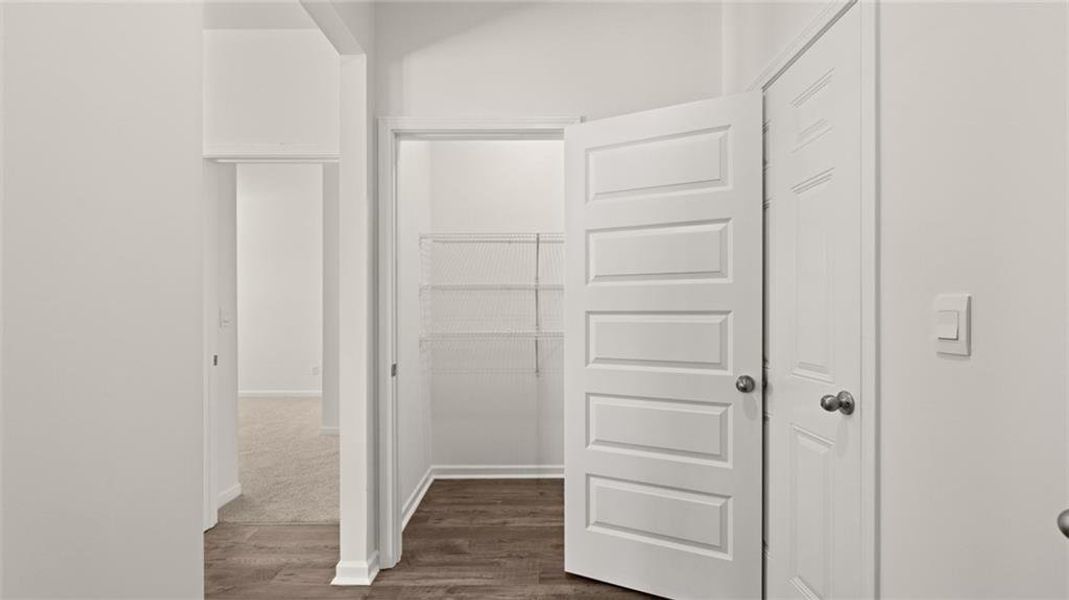 Spacious, unfurnished interior of a new home in Bridle Creek, Locust Grove (Image 19).