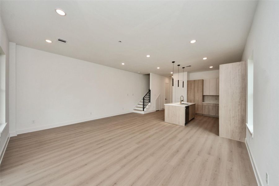 Image 13 of a home in . Image 13 of a home in .