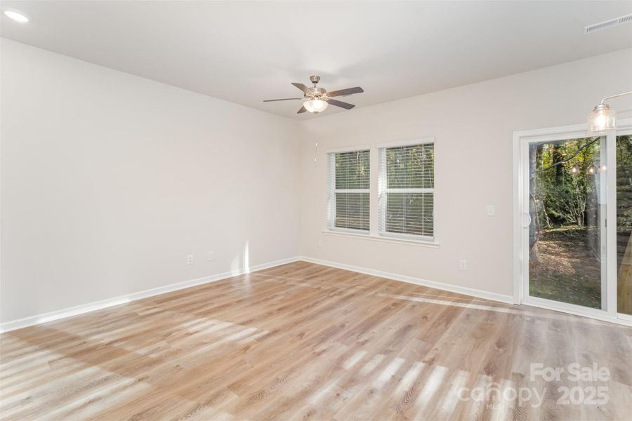 Photos of 2713 New Pineola Rd