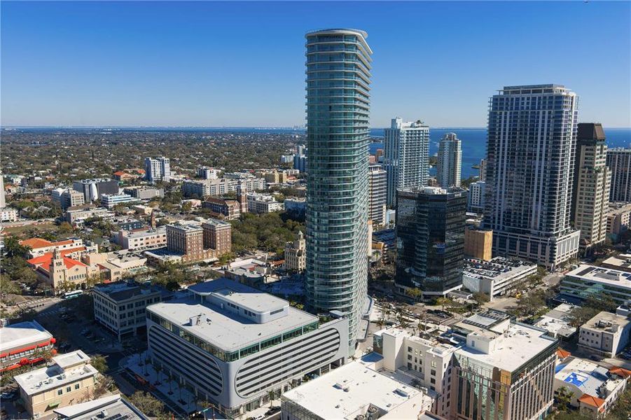 Condo located in St. Petersburg, FL showcasing its design and architecture (Image 40). Condo located in St. Petersburg, FL showcasing its design and architecture (Image 40).