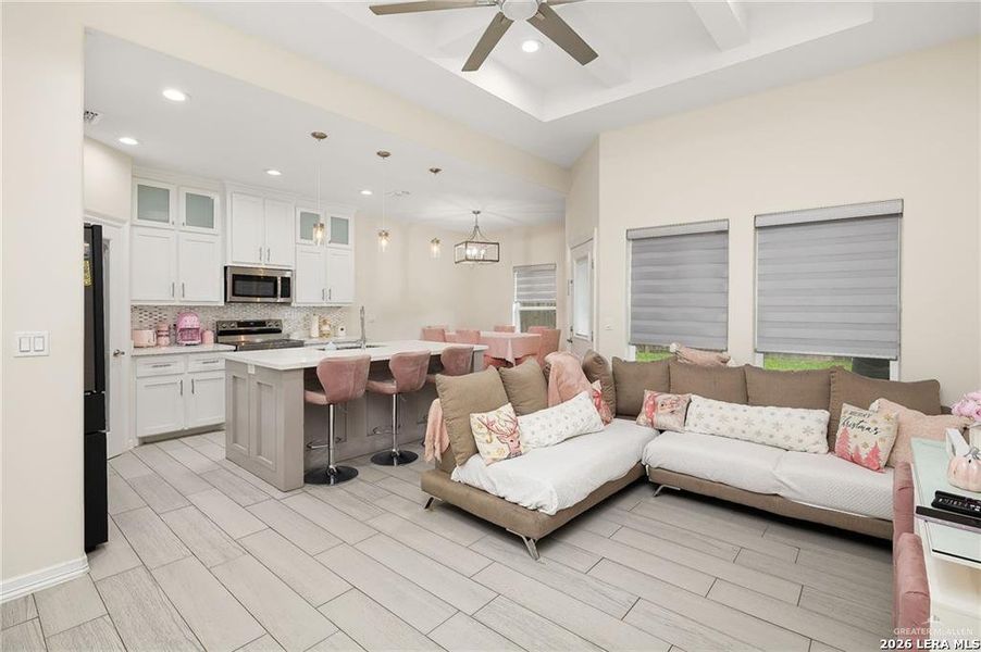 Furnished interior view inside a new home in , Weslaco (Image 3).