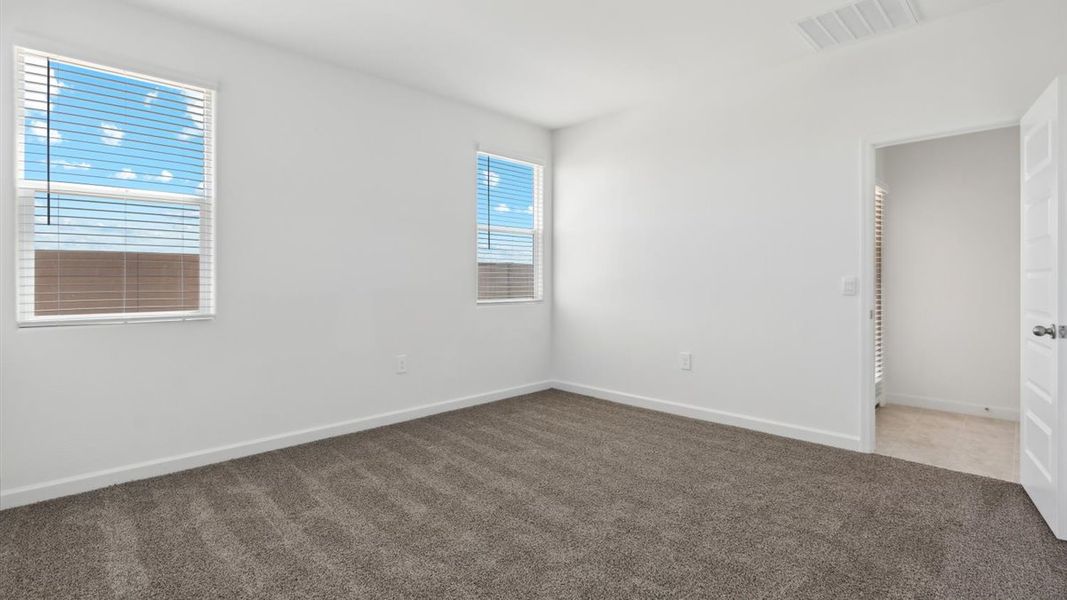 Spacious, unfurnished interior of a new home in Radiance at Superstition Vistas, Apache Junction (Image 21).