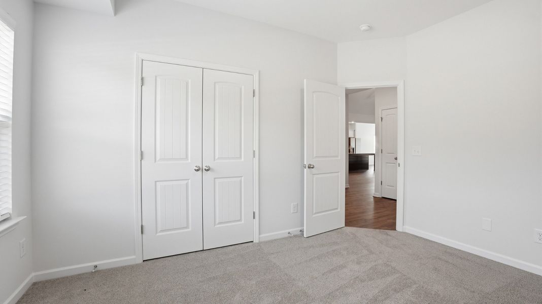 Spacious, unfurnished interior of a new home in Stillwater, Tullahoma (Image 15).