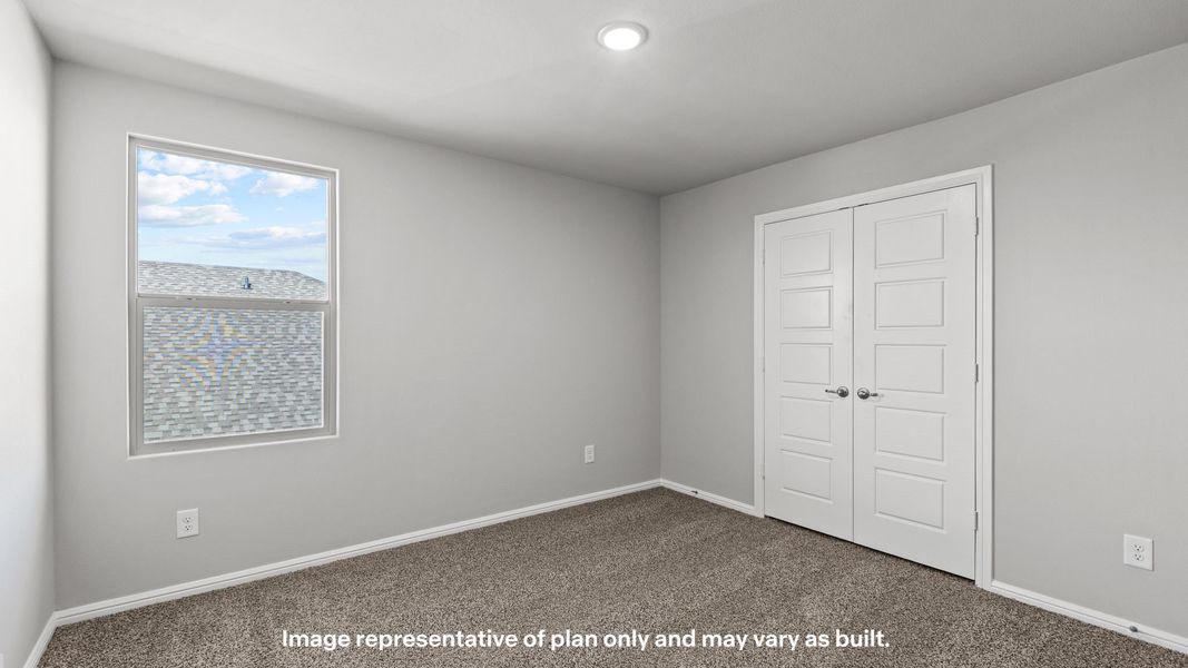 Spacious, unfurnished interior of a new home in Yukon Ridge, Odessa (Image 28).