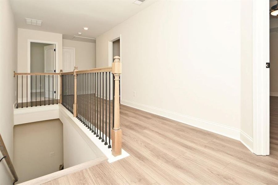 Spacious, unfurnished interior of a new home in , Dallas (Image 42).