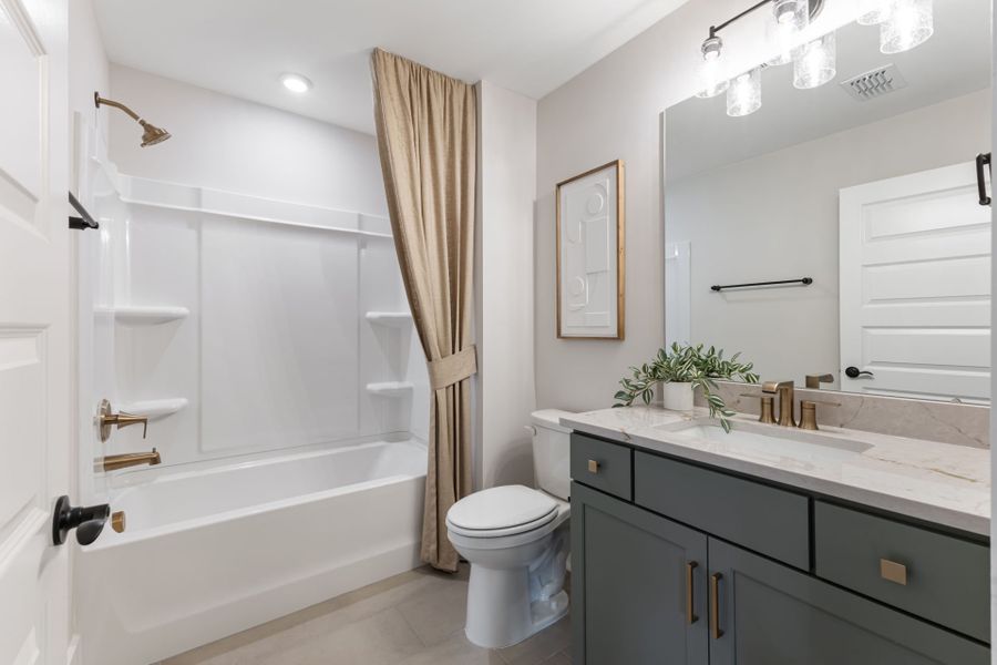 Furnished interior view inside a new home in Del Webb Ocean Isle Beach, Shallotte (Image 15).