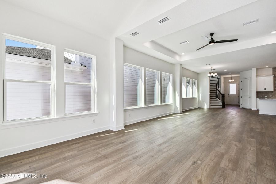 Spacious, unfurnished interior of a new home in Evergreen Island at Silverleaf - Executive, St. Augustine (Image 18). Spacious, unfurnished interior of a new home in Evergreen Island at Silverleaf - Executive, St. Augustine (Image 18).