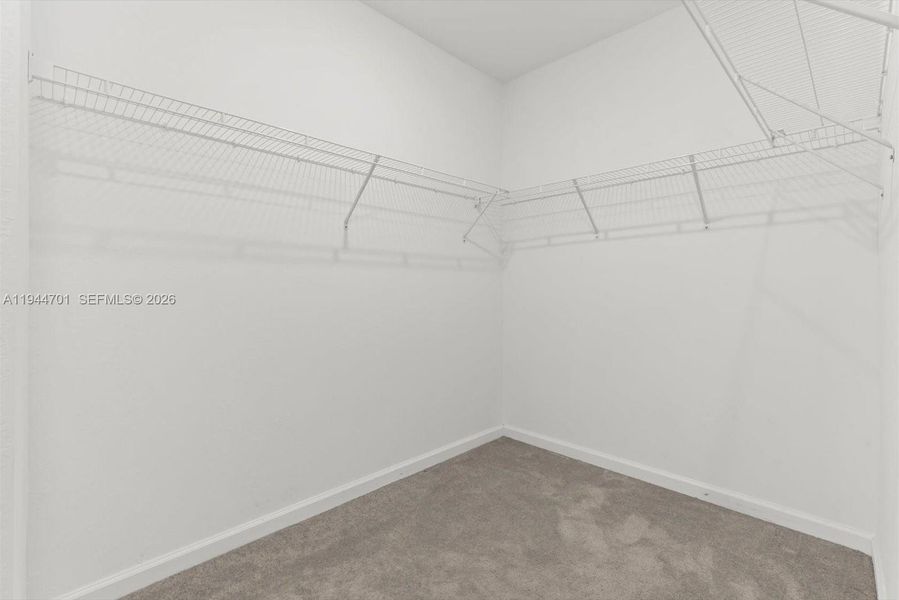 Spacious, unfurnished interior of a new home in , Fort Pierce (Image 35).