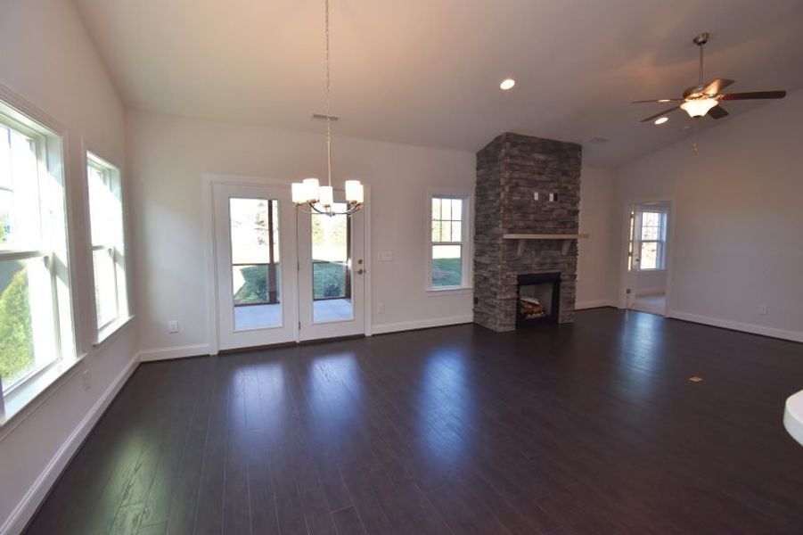 Representative unfurnished interior of a home built from the Cambridge by Keystone Homes NC in Weybridge, Burlington (Image 25).