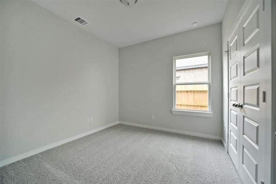 Spacious, unfurnished interior of a new home in Sunterra, Katy (Image 99). Spacious, unfurnished interior of a new home in Sunterra, Katy (Image 99).