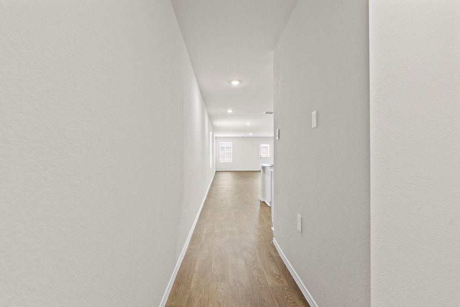 Spacious, unfurnished interior of a new home in Ladera, Luling (Image 11). Spacious, unfurnished interior of a new home in Ladera, Luling (Image 11).