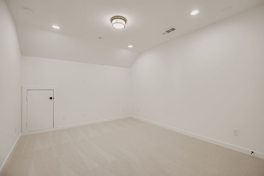 Spacious, unfurnished interior of a new home in Castle Hills Northpointe - Townhomes, Carrollton (Image 24). Spacious, unfurnished interior of a new home in Castle Hills Northpointe - Townhomes, Carrollton (Image 24).