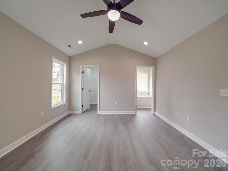 Spacious, unfurnished interior of a new home in , Mount Pleasant (Image 22).