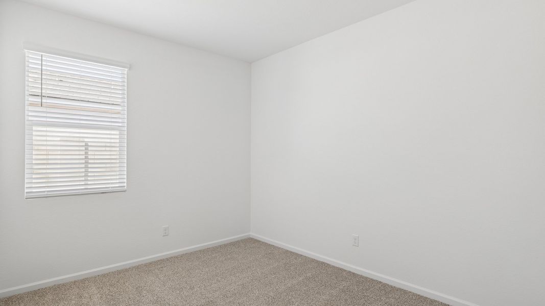 Spacious, unfurnished interior of a new home in Copper Falls, Buckeye (Image 17).