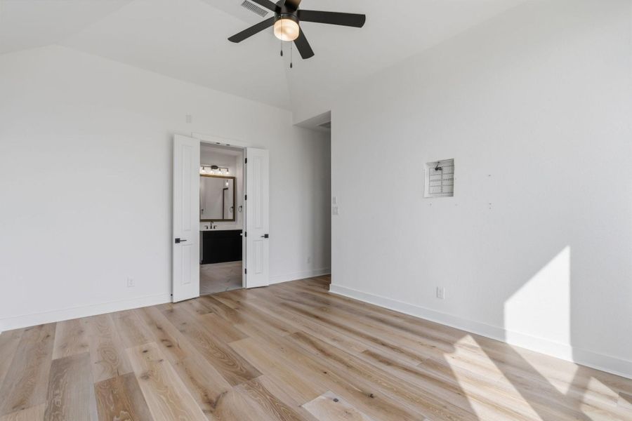 Spacious, unfurnished interior of a new home in , Cypress (Image 19).