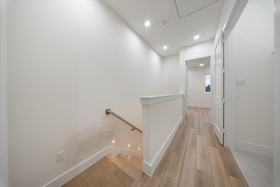 Spacious, unfurnished interior of a new home in , Houston (Image 25).