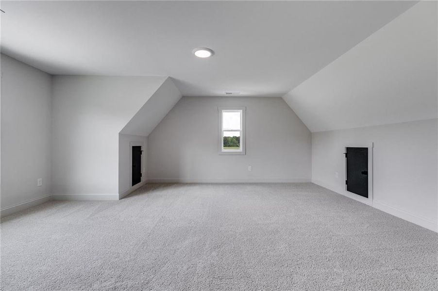 Spacious, unfurnished interior of a new home in The Meadows at Lake Circle, Buchanan (Image 40).