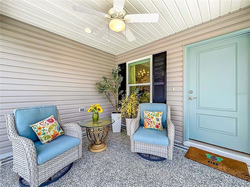 Exterior details and patio area of a home in , The Villages (Image 25).