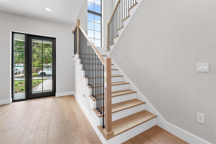 Spacious, unfurnished interior of a new home in , Orlando (Image 26).