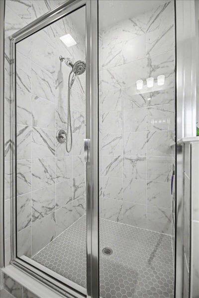 Close-up of interior finishes inside a home in , Harleyville (Image 24).