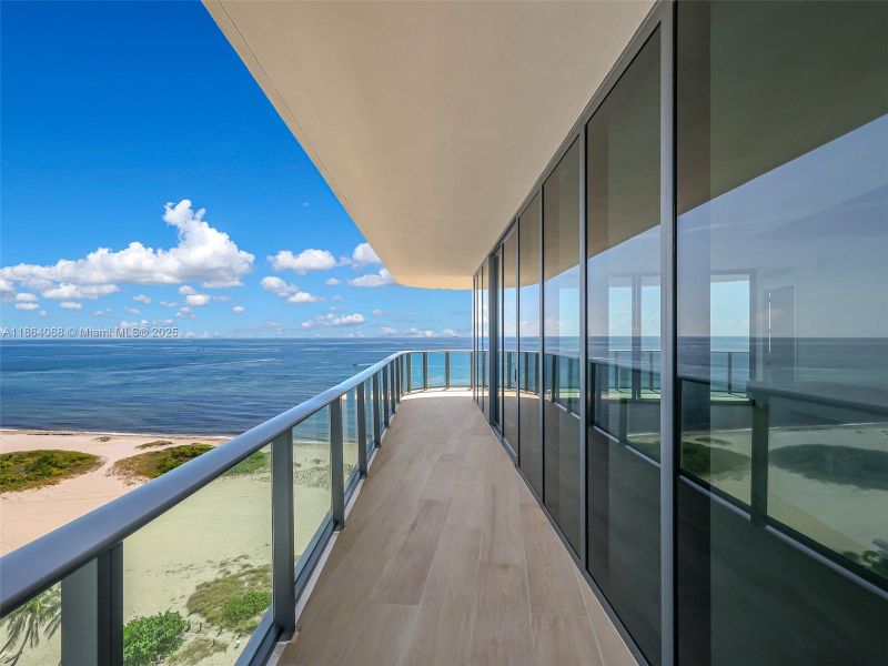 Spacious, unfurnished interior of a new home in , Pompano Beach (Image 34). Spacious, unfurnished interior of a new home in , Pompano Beach (Image 34).