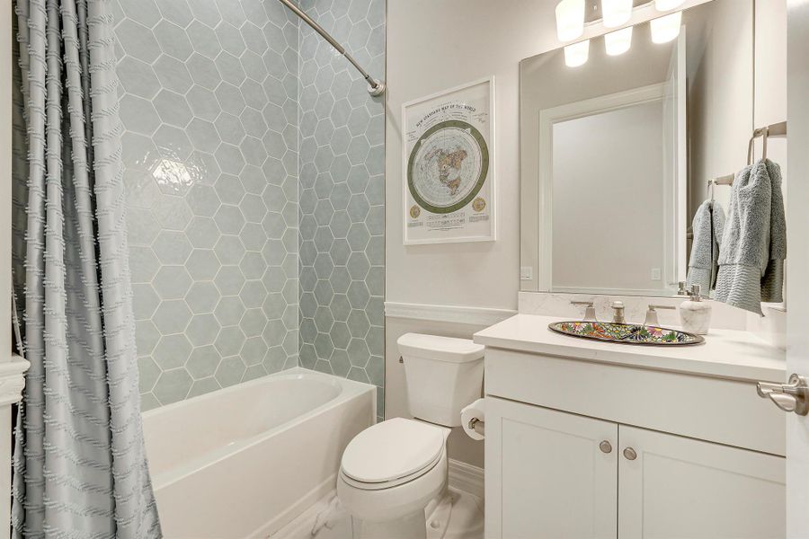 Furnished interior view inside a new home in , Lake Worth (Image 9).