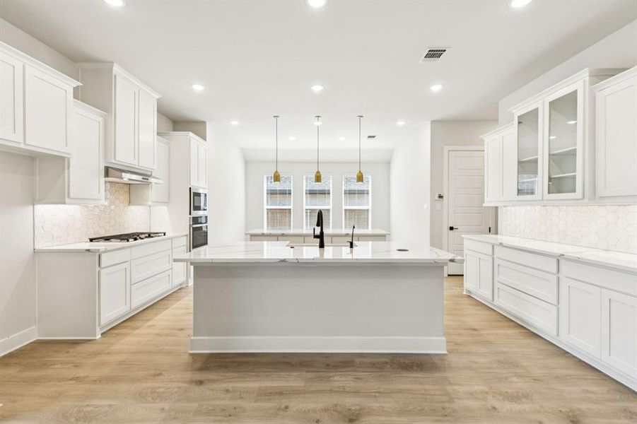 312 Bee Balm 312 Bee Balm