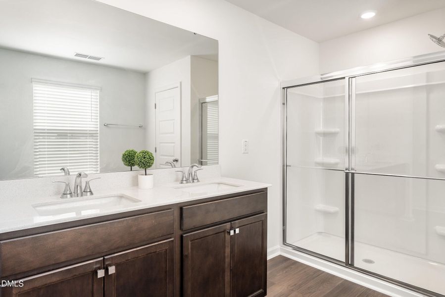 030_dsc08772-edit_576